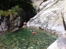 Petite vasque sauvage dans l'Agnone pour ponctuer le séjour ! Petite vasque sauvage dans l'Agnone pour ponctuer le séjour !