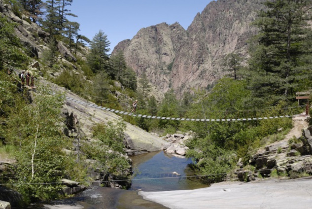 La passerelle de Spasimata sur le GR 20 La passerelle de Spasimata sur le GR 20